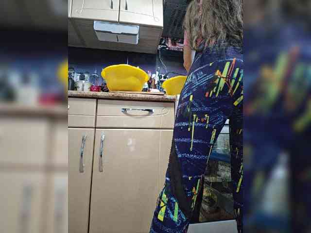 KOTENOCHEK_SEXY_KISA webcam