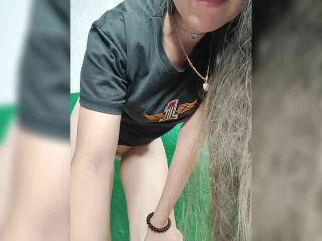 KOTENOCHEK_SEXY_KISA webcam