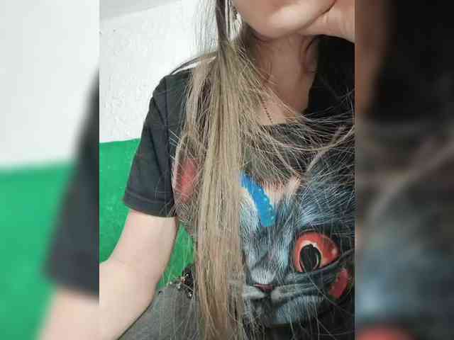 KOTENOCHEK_SEXY_KISA webcam