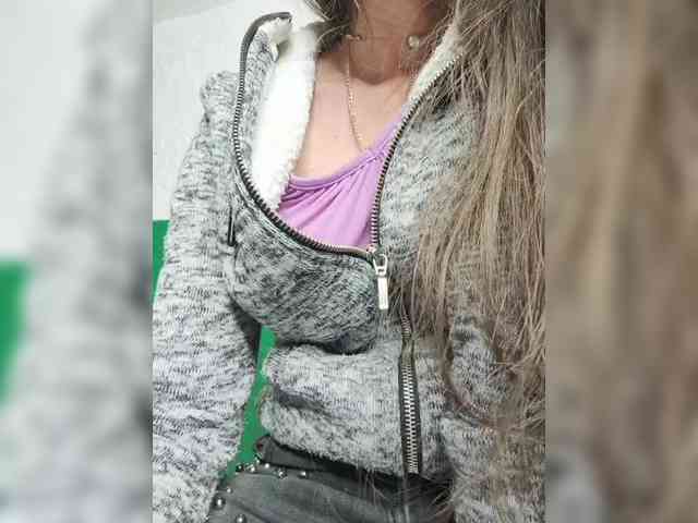 KOTENOCHEK_SEXY_KISA webcam