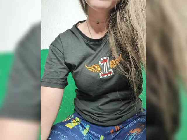 KOTENOCHEK_SEXY_KISA webcam