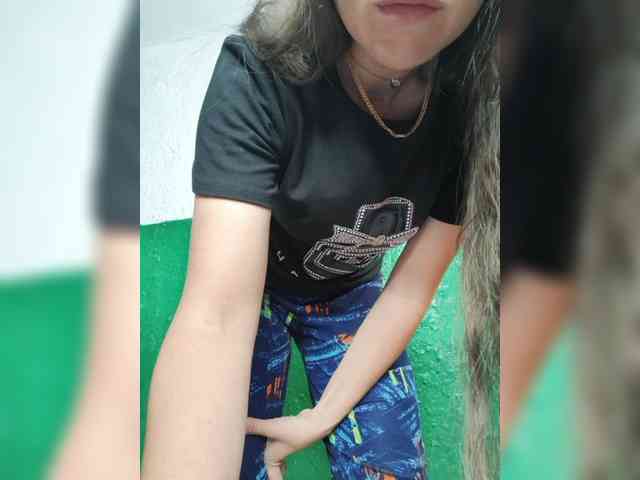 KOTENOCHEK_SEXY_KISA webcam