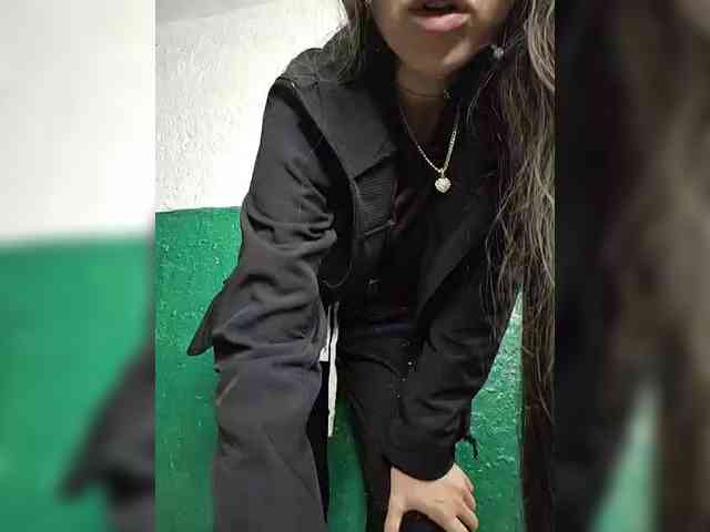 KOTENOCHEK_SEXY_KISA webcam
