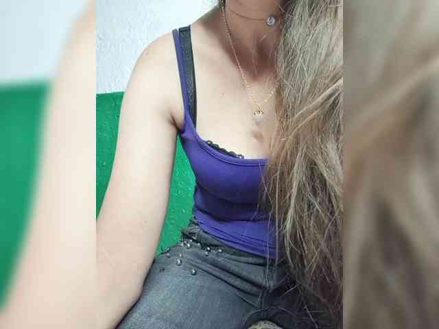 KOTENOCHEK_SEXY_KISA webcam