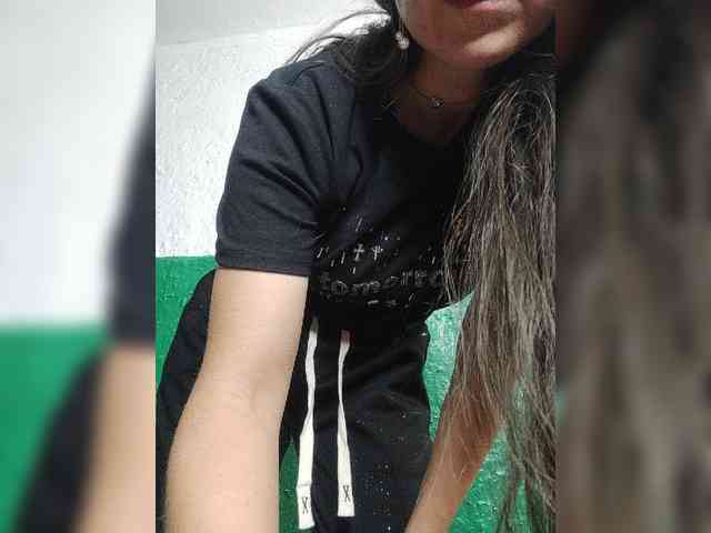 KOTENOCHEK_SEXY_KISA webcam