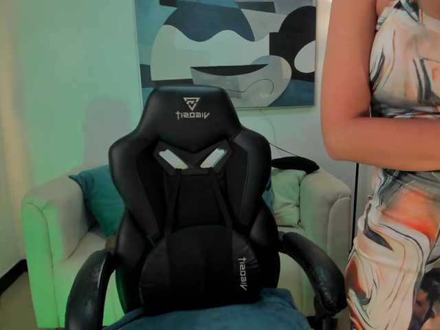 SaraParker live cam preview