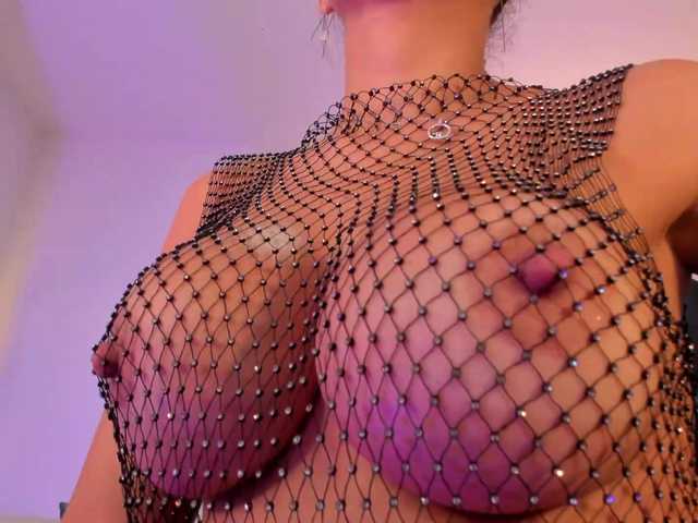 Saraparkerr, 25 y/o - Live Cam on BongaCams
