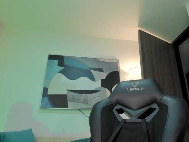 SaraParker live cam preview