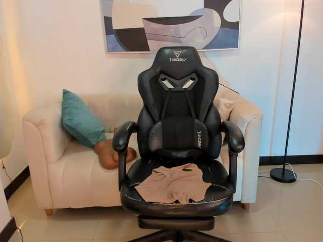 saraparkerr's BongaCams show and profile