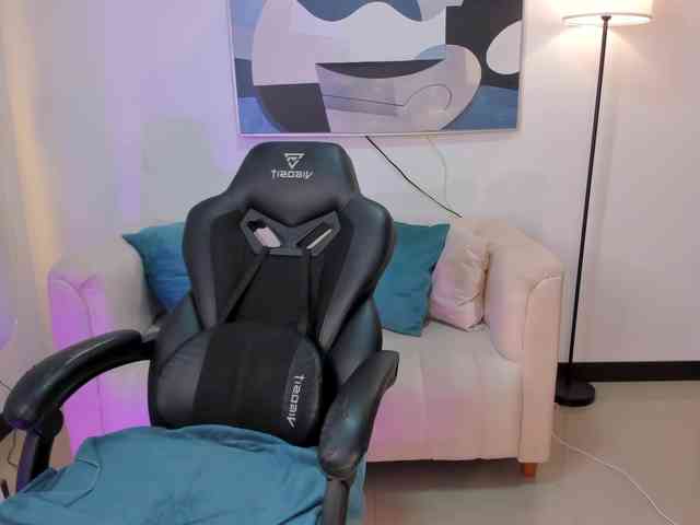 SaraParker webcam