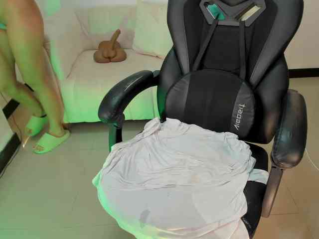SaraParker webcam