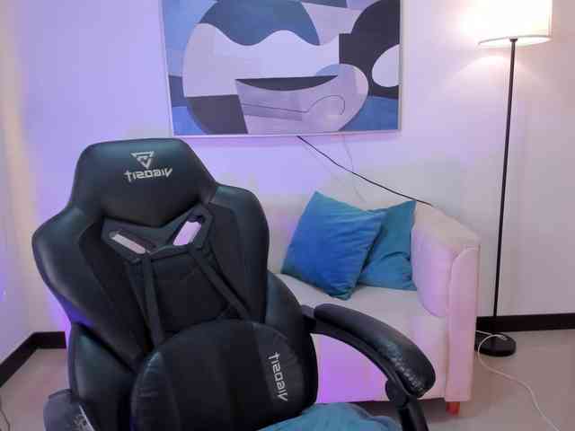 SaraParker webcam