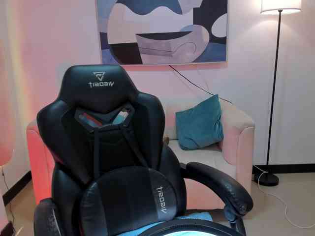 SaraParker webcam
