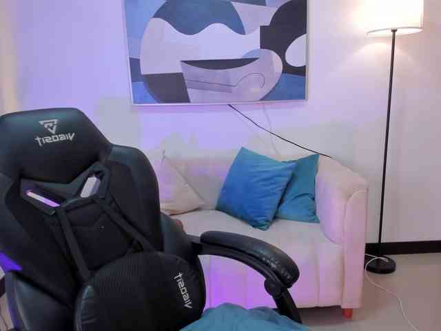 SaraParker webcam