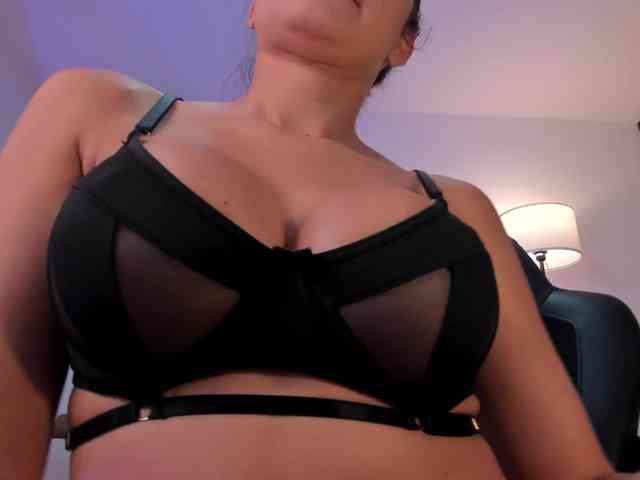 SaraParker webcam