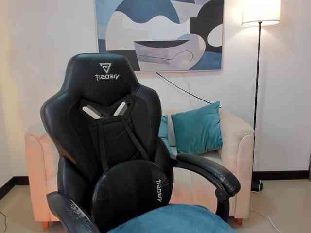 SaraParker webcam
