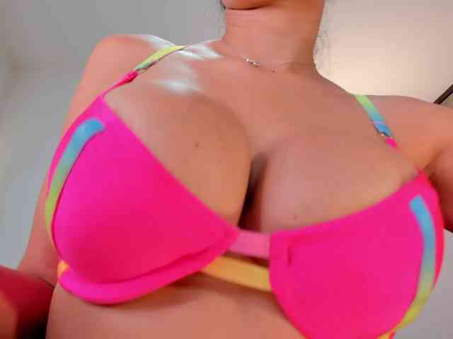 SaraParker webcam