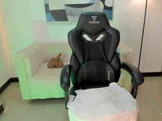 SaraParker webcam