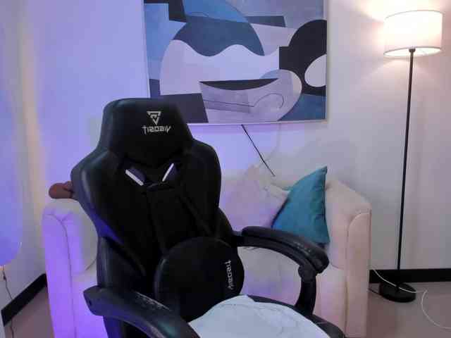 SaraParker webcam