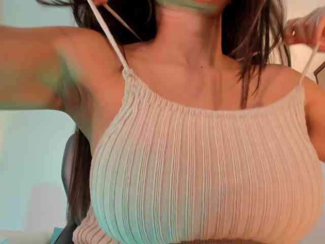 SaraParker webcam