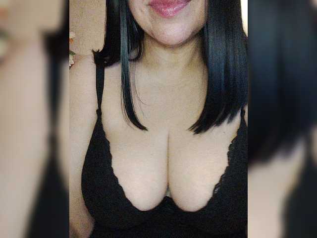 VikaBigSize live cam on BongaCams