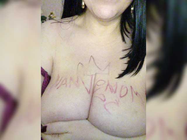 VikaBigSize live cam on BongaCams