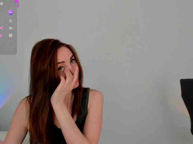 -Janice- webcam