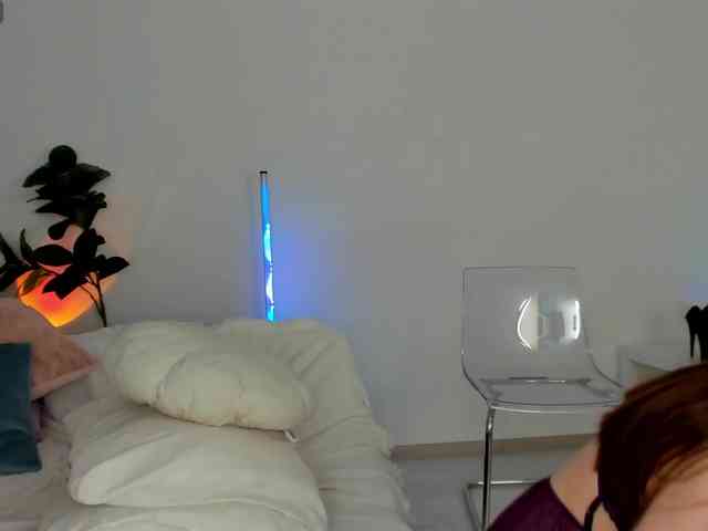 -Janice- webcam