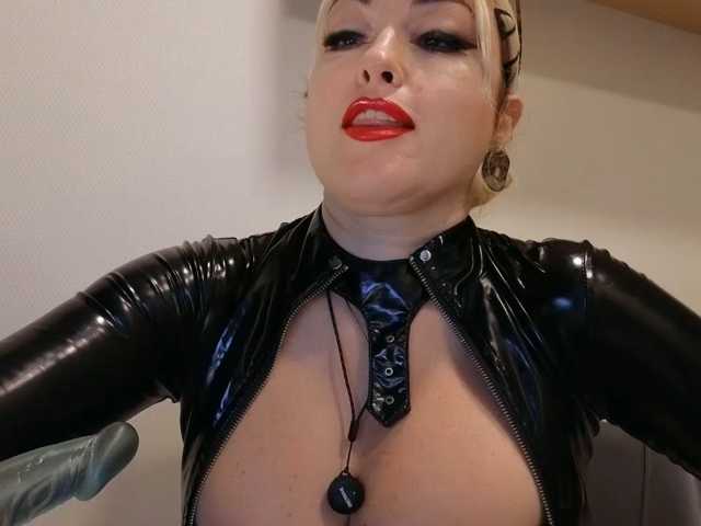 OhKatusha live cam on BongaCams