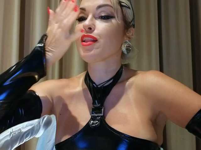 OhKatusha's BongaCams show and profile