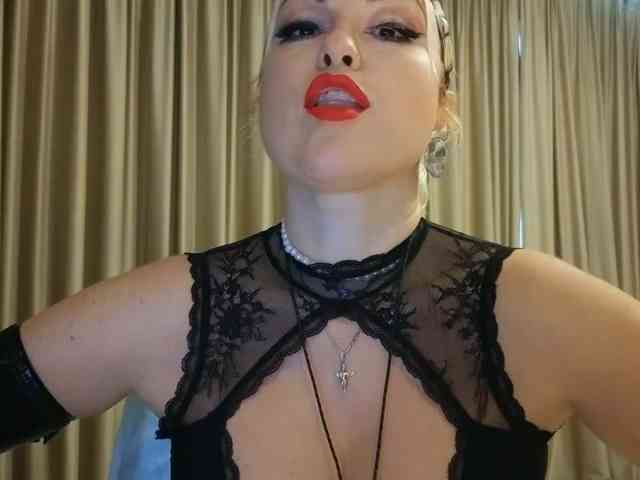 KateDarkstar webcam