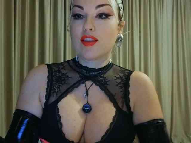 KateDarkstar webcam