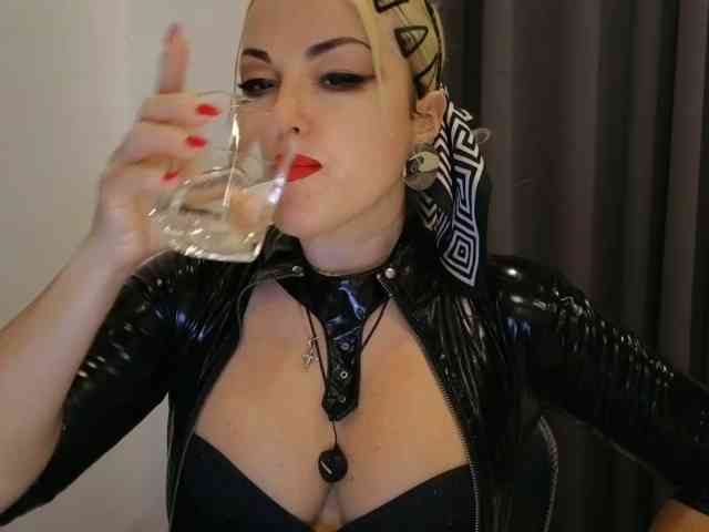 Model: KateDarkstar