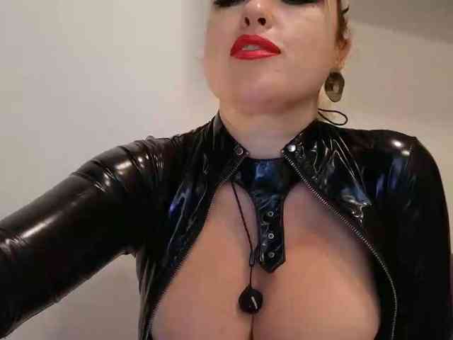 Model: KateDarkstar