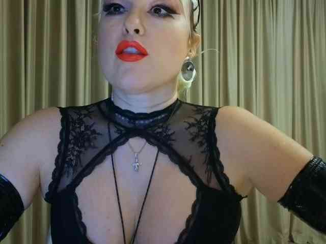 KateDarkstar webcam