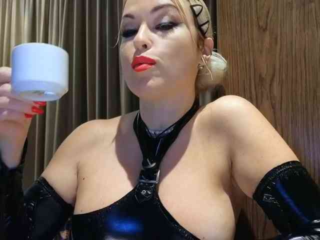 KateDarkstar webcam