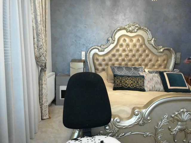 racel1112 live webcam show