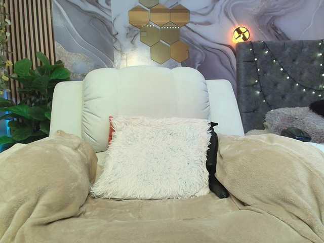 concubine2 live cam on BongaCams