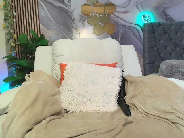 concubine2 live cam on BongaCams