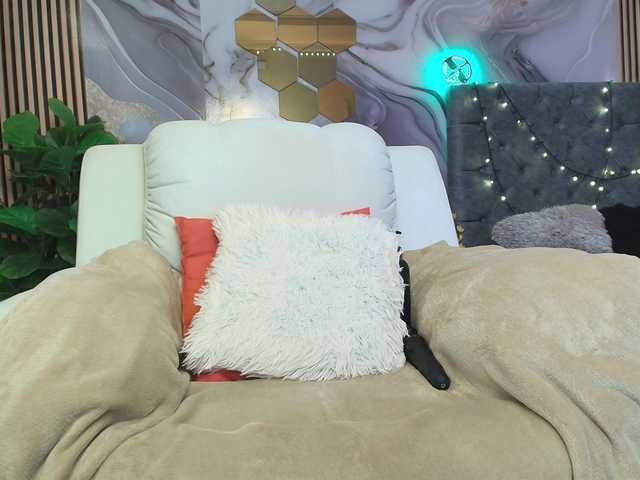 concubine2 live cam on BongaCams