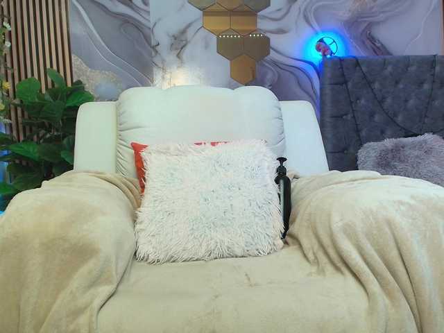 concubine2 — live female cam