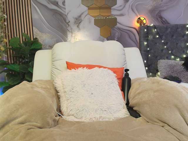 concubine2 live cam on BongaCams