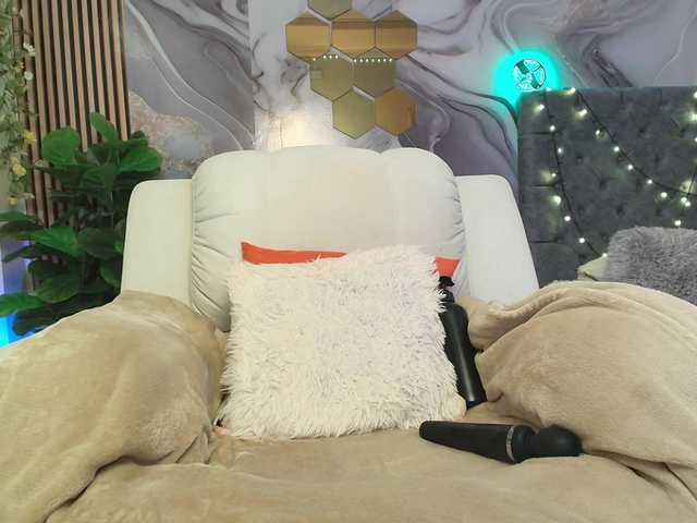 concubine2 live cam on BongaCams