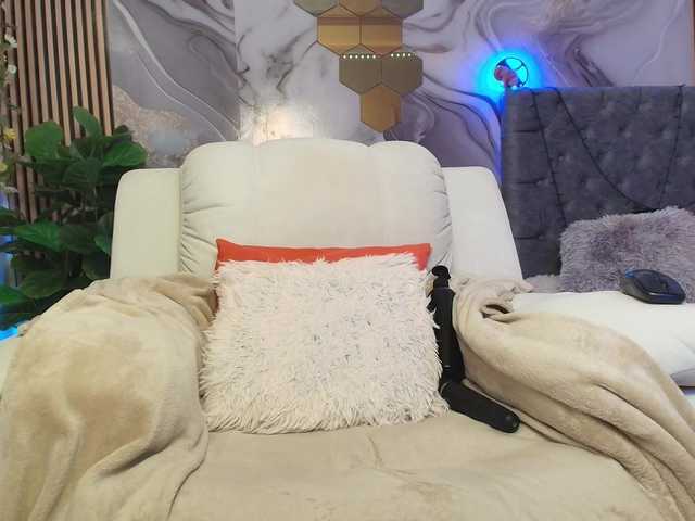 concubine2 live cam on BongaCams