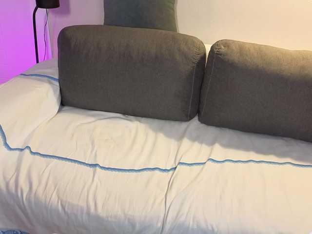sweetdreams10 live webcam show