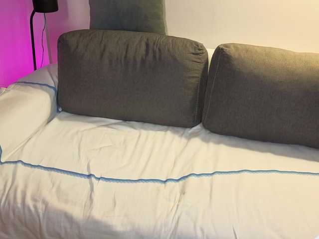 sweetdreams10 live webcam show