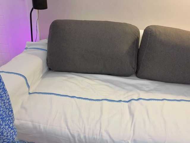 sweetdreams10 live webcam show