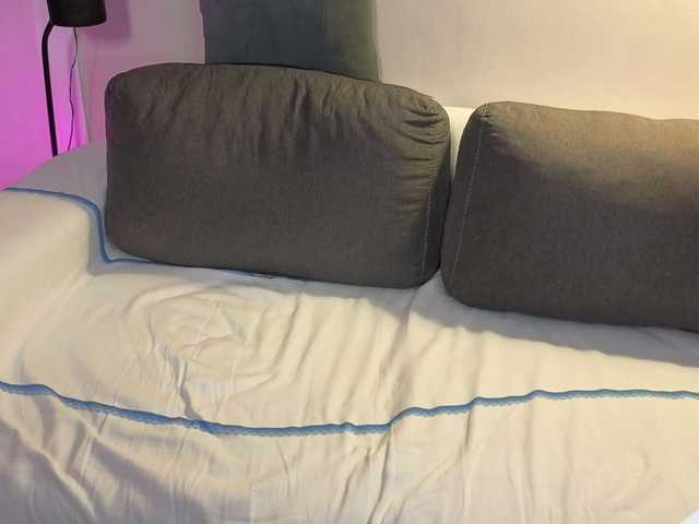 sweetdreams10 live webcam show