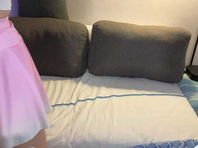sweetdreams10 live webcam show