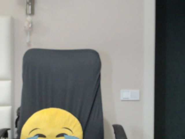 aniutkamau live cam on BongaCams